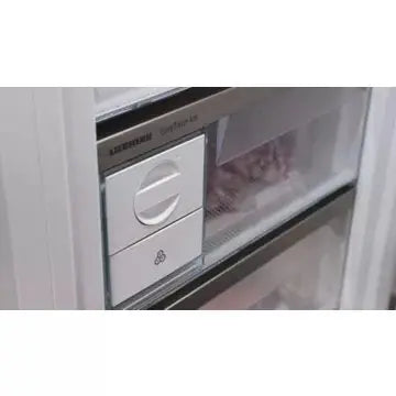 Réfrigérateur combiné LIEBHERR CBNsdc765i BioFresh