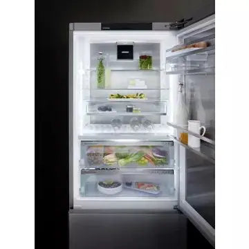 Réfrigérateur combiné LIEBHERR CBNstc778i BioFresh